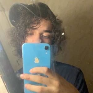 Meet your Posher, Devin